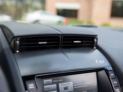 Used 2015 Jaguar F-TYPE S image 42