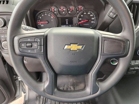 Used 2025 Chevrolet Silverado 2500 Custom w/ Custom Value Package image 12