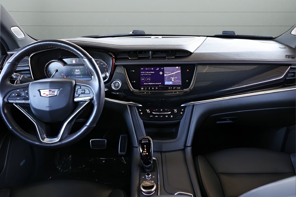 Used 2022 Cadillac XT6 Sport AWD/4WD image 28