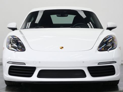 Used 2021 Porsche 718 Cayman RWD image 4