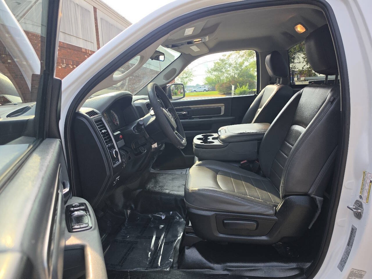 Used 2018 RAM 2500 Tradesman w/ Power & Remote Entry Group RWD image 27
