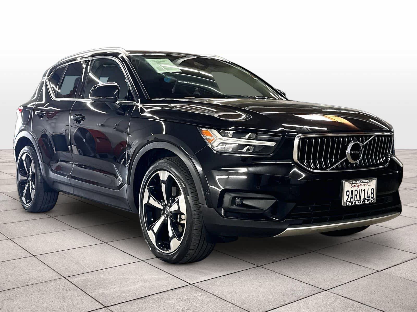 Used 2019 Volvo XC40 T5 Inscription AWD/4WD image 2