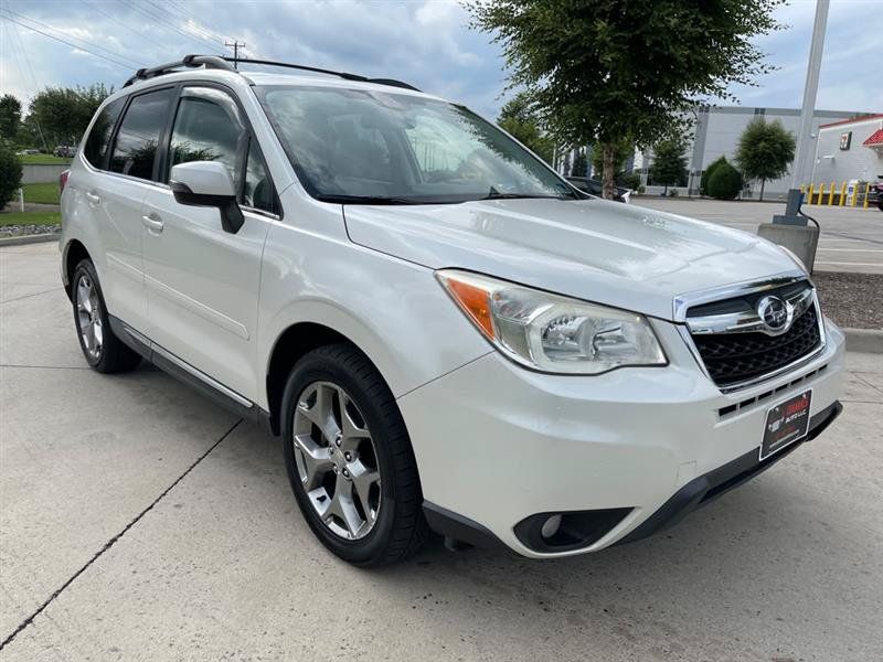 Used 2015 Subaru Forester 2.5i Touring w/ Eyesight & Navigation System AWD/4WD image 4