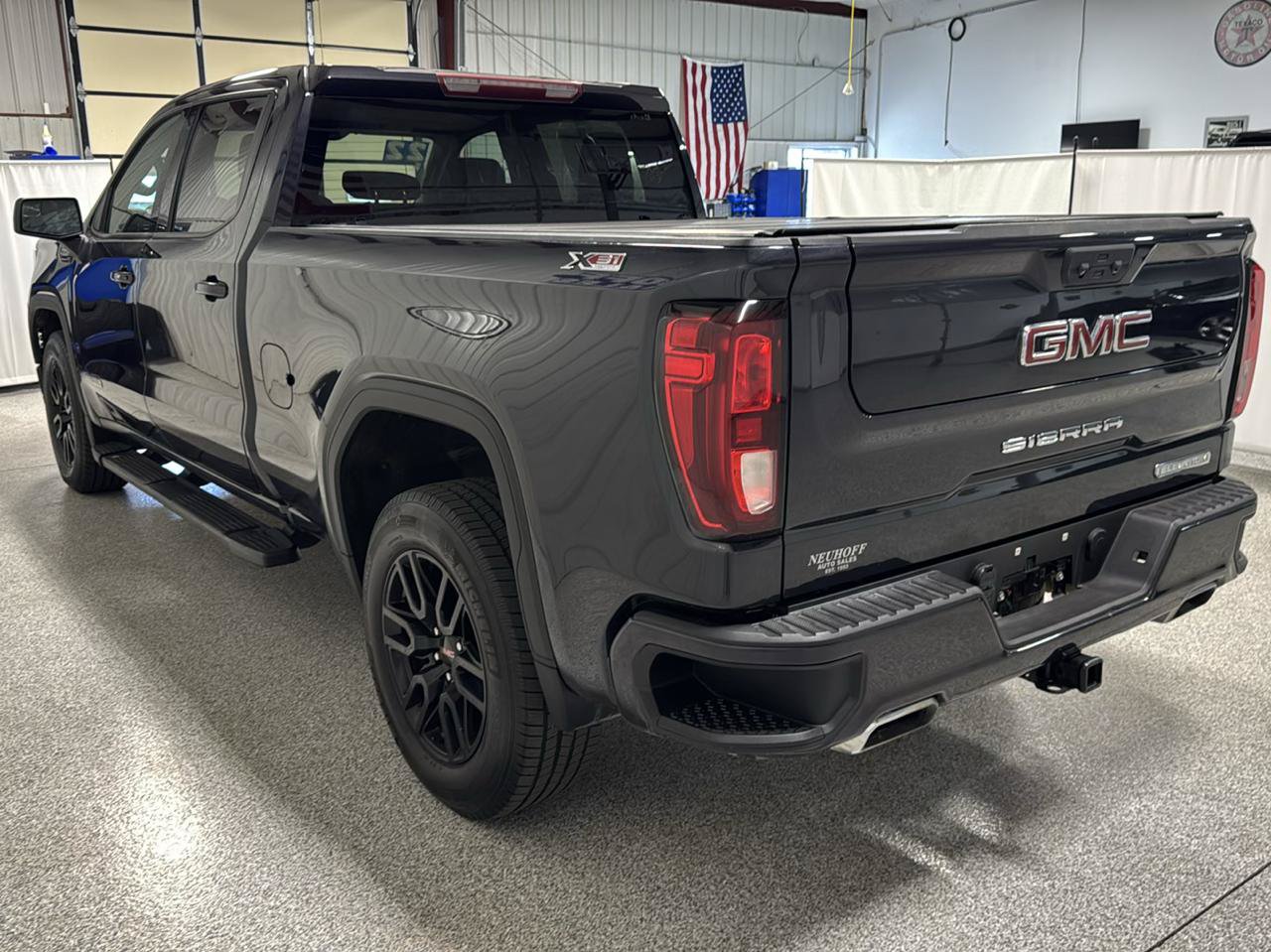 Used 2022 GMC Sierra 1500 Elevation AWD/4WD image 5