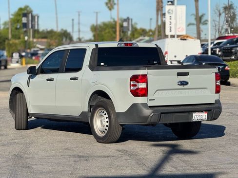 Used 2022 Ford Maverick XL image 2