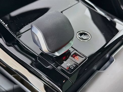 New 2027 Land Rover Range Rover Sport SE AWD/4WD image 17