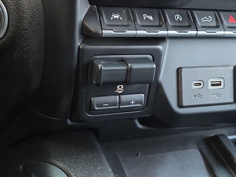 Used 2020 GMC Sierra 1500 Denali w/ Denali Ultimate Package image 27