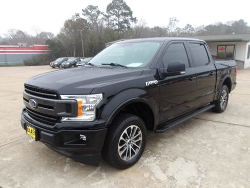 Used 2018 Ford F150 XLT w/ Equipment Group 302A Luxury image 2