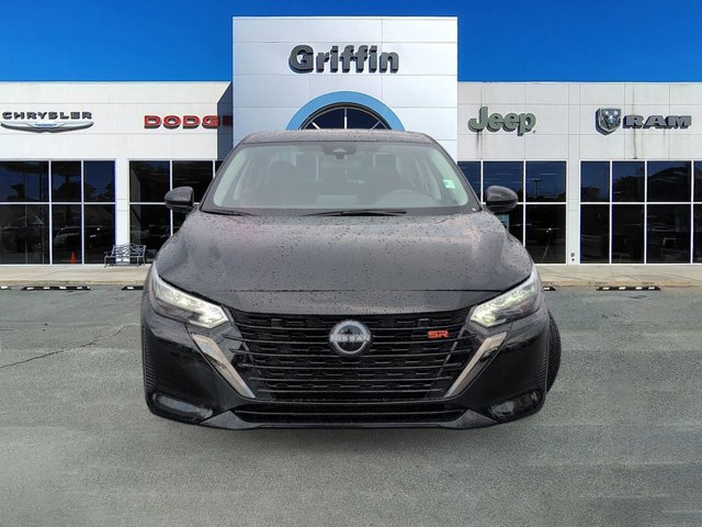 Used 2025 Nissan Sentra SR FWD image 12