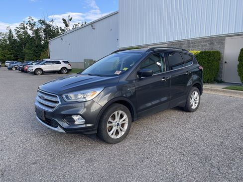 Used 2018 Ford Escape SEL AWD/4WD image 8