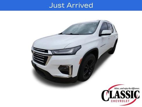 Used 2022 Chevrolet Traverse LT image 5