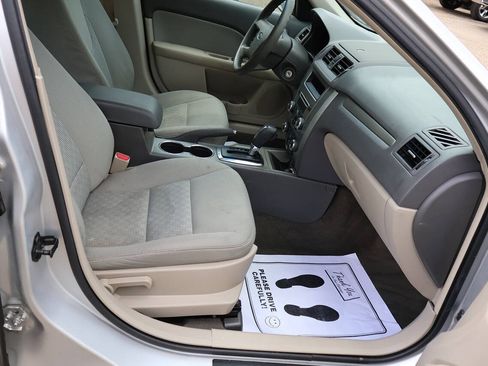 Used 2012 Ford Fusion S FWD image 23