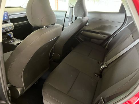 Used 2025 Hyundai Kona SEL FWD image 10