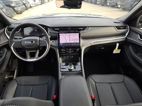 New 2025 Jeep Grand Cherokee L Limited w/ Luxury Tech Group II image 21