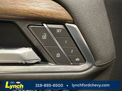 New 2026 Chevrolet Silverado 1500 High Country w/ Midnight Edition AWD/4WD image 9