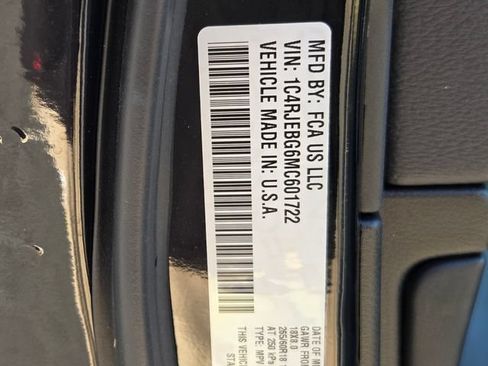 Used 2021 Jeep Grand Cherokee Limited w/ Luxury Group II RWD image 14