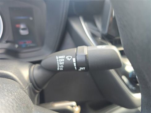 Used 2022 Toyota Corolla LE image 19