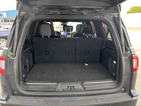 Used 2019 Lincoln Navigator L Reserve AWD/4WD image 16