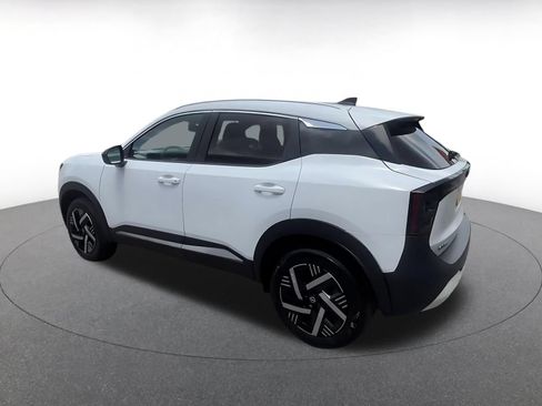 Used 2026 Nissan Kicks SV w/ Cold Weather Package FWD image 9