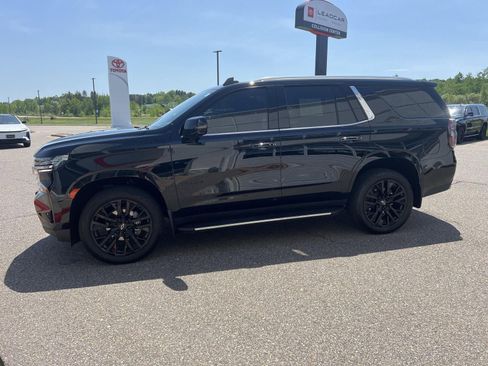 Used 2024 Chevrolet Tahoe High Country AWD/4WD image 4
