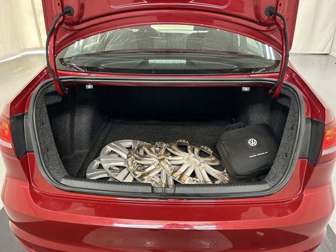 Used 2017 Volkswagen Jetta S image 21