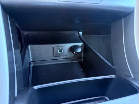 Used 2018 Ford Fusion S image 26