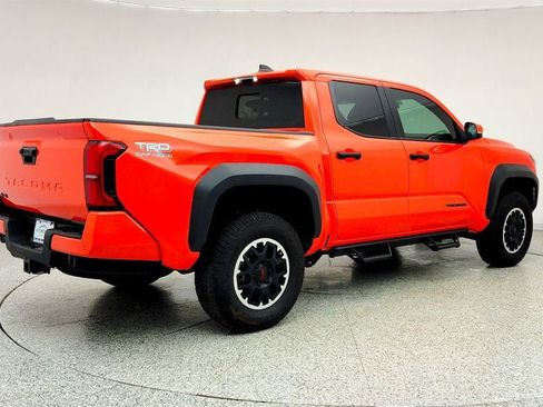 Used 2024 Toyota Tacoma TRD Off-Road w/ TRD Off Road Upgrade Package AWD/4WD image 5