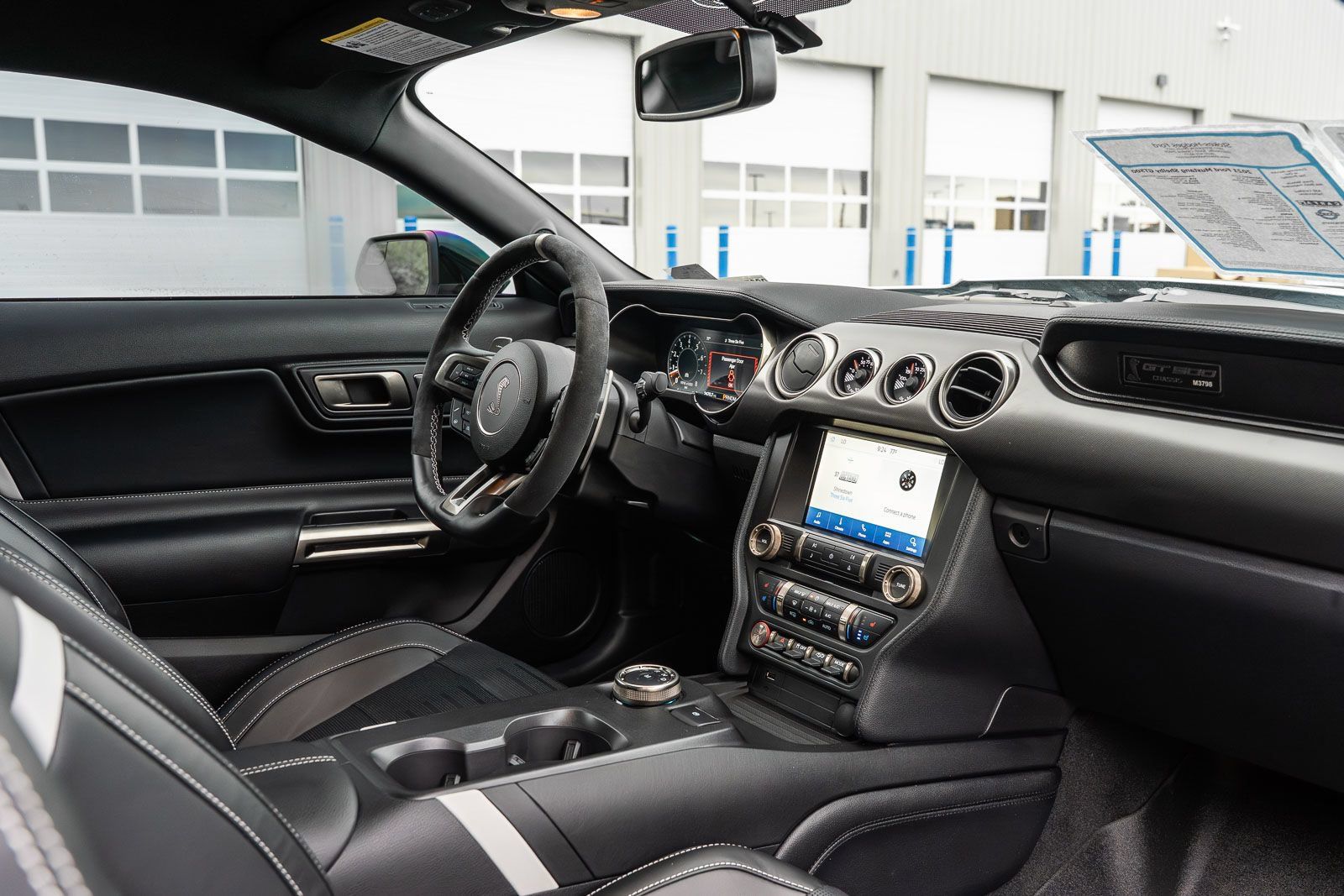 Used 2021 Ford Mustang Shelby GT500 RWD image 27