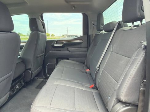 Used 2025 Chevrolet Silverado 1500 LT AWD/4WD image 14