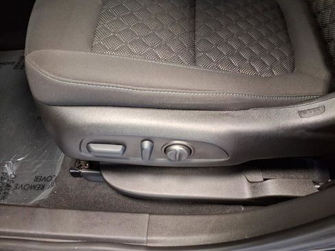 Used 2022 Chevrolet Blazer LT image 20