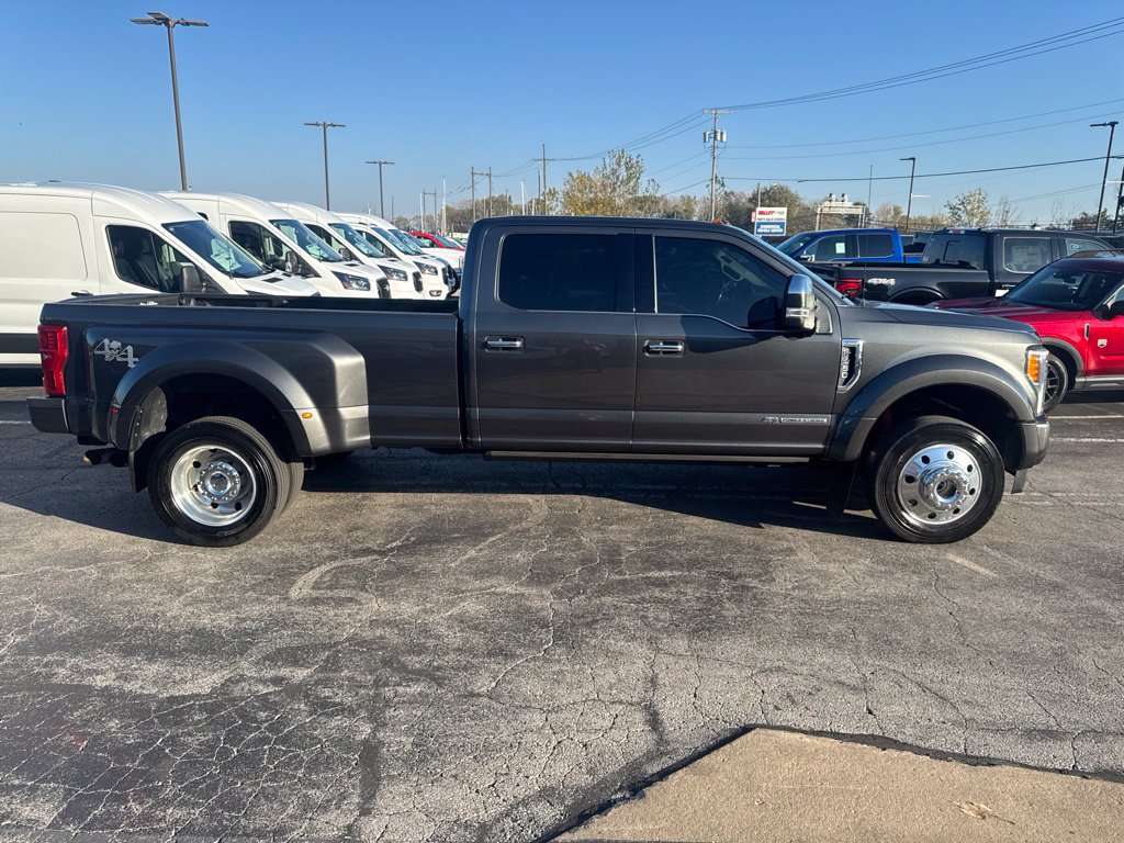 Used 2017 Ford F450 Platinum w/ Platinum Ultimate Package AWD/4WD image 2
