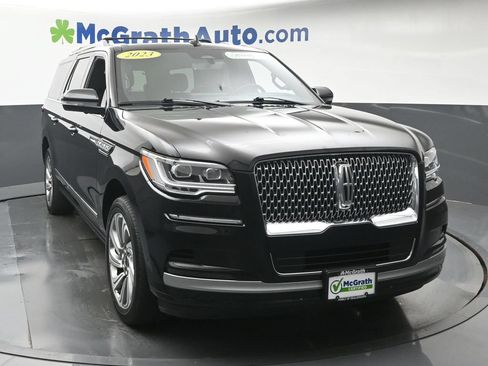 Used 2023 Lincoln Navigator L Reserve AWD/4WD image 5