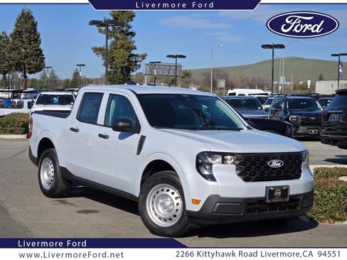 Used 2026 Ford Maverick XL AWD/4WD image 1