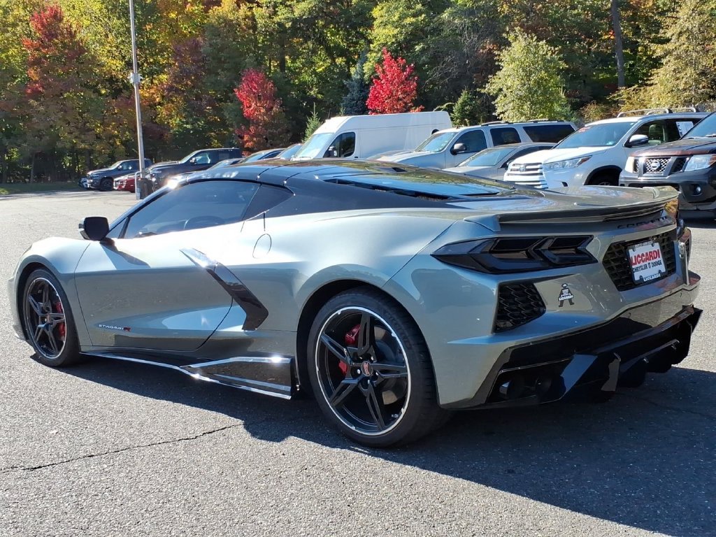 Used 2024 Chevrolet Corvette Stingray Coupe RWD image 4