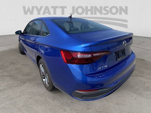 Used 2024 Volkswagen Jetta SE image 7