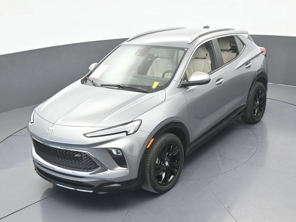 Used 2024 Buick Encore GX Sport Touring FWD image 42