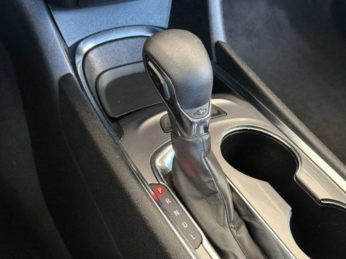 Used 2023 Chevrolet Malibu LT FWD image 23