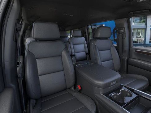 New 2026 Chevrolet Suburban LT w/ Comfort Package image 16
