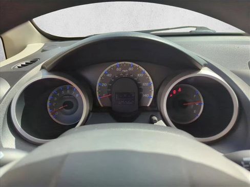 Used 2013 Honda Fit image 6