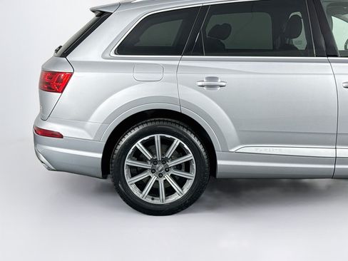 Used 2019 Audi Q7 3.0T Premium Plus AWD/4WD image 45