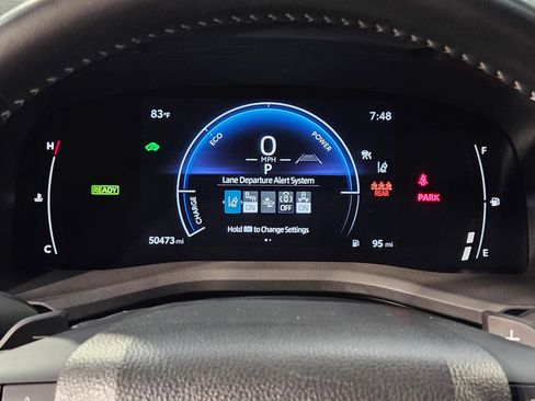 Used 2025 Toyota Camry SE FWD image 15