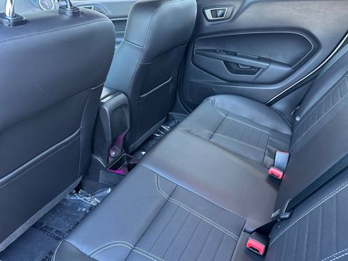 Used 2016 Ford Fiesta Titanium image 12