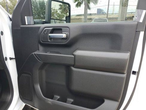 New 2026 Chevrolet Silverado 2500 Custom w/ Custom Convenience Package image 9