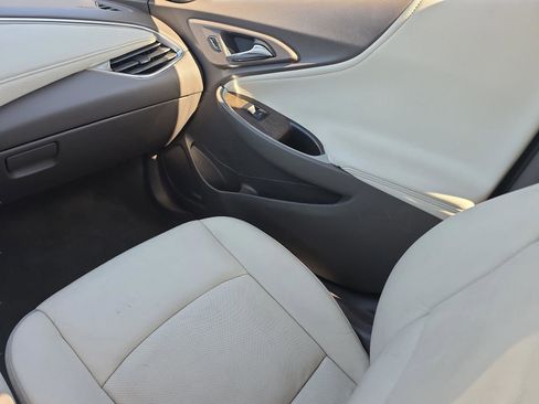 Used 2024 Chevrolet Malibu LT image 24