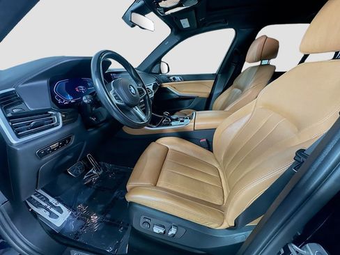 Used 2021 BMW X5 xDrive40i w/ M Sport Package image 5