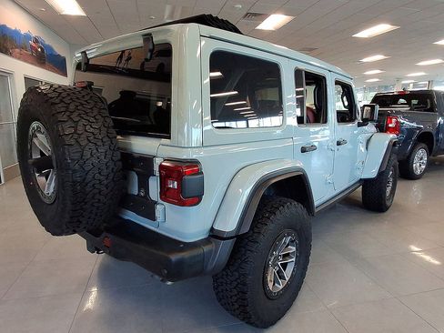 Used 2024 Jeep Wrangler Unlimited Rubicon 392 AWD/4WD image 31