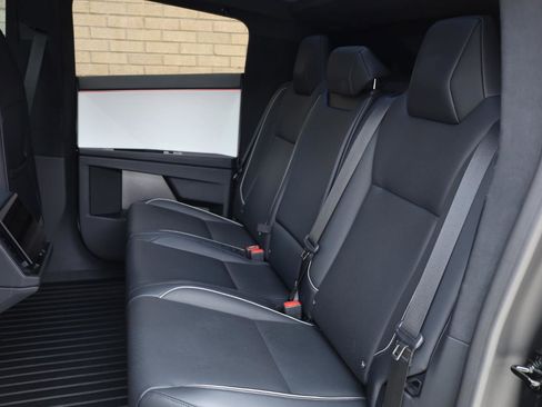 Used 2024 Tesla Cybertruck AWD Crew Cab image 20