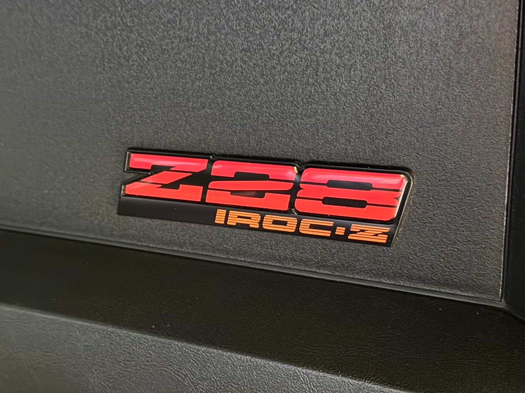 Used 1989 Chevrolet Camaro IROC-Z RWD image 23