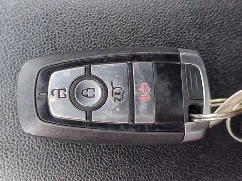 Used 2025 Ford Escape ST-Line FWD image 33