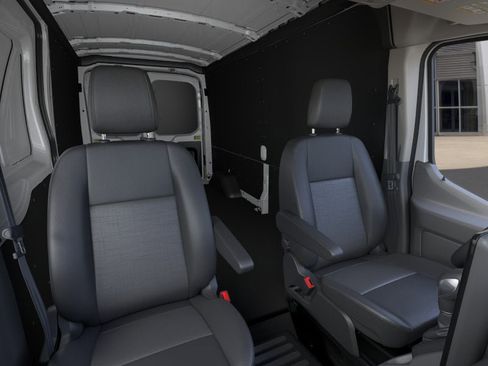 New 2026 Ford Transit 250 148 Medium Roof w/ Load Area Protection Package RWD image 10